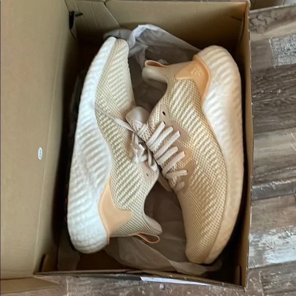 Adidas Alphaboost Sneakers Size 5.5 - Picture 9 of 9